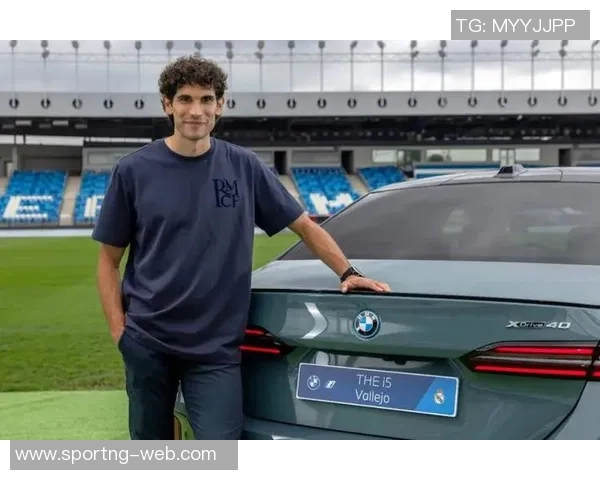 皇马全队获赠豪华宝马i7每位球员与主帅共享18万欧福利待遇 皇马全队获赠豪华宝马i7每位球员与主帅共享18万欧福利待遇